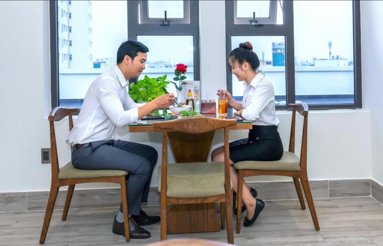 הו צ'י מין סיטי Hoa De Nhat Hotel- San Bay Tan Son Nhat מראה חיצוני תמונה